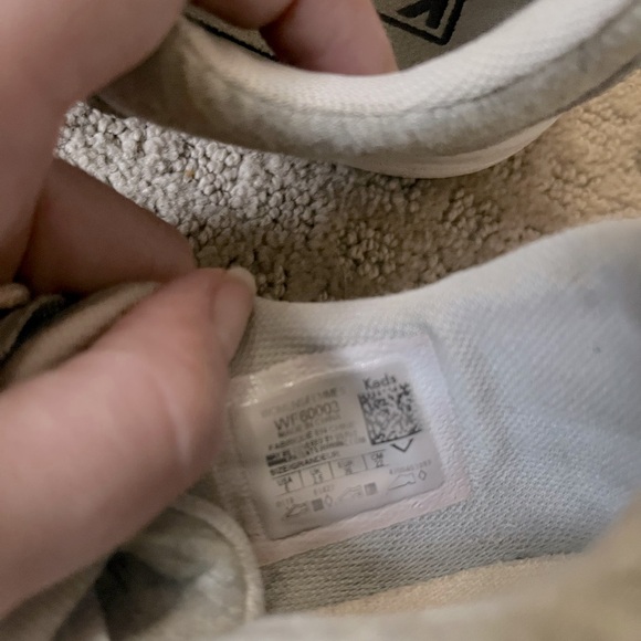 KEDS Grey Cloth Sneakers Girls Size 2.5 kids GUC cute comfy - Picture 5 of 6